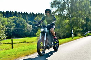 比gogoro快 德電動(dòng)單車(chē)狂飆115公里 但售價(jià)超過(guò)100萬(wàn)